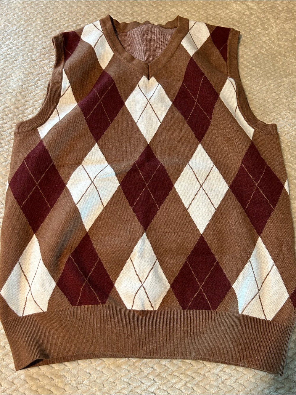 Source Unknown Brown and Cream Argyle V-Neck Sweater Vest
